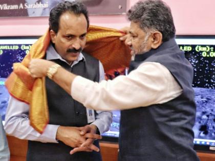 Chandrayaan-3 success: K’taka CM congratulates ISRO chief, Deputy CM felicitates team | Chandrayaan-3 success: K’taka CM congratulates ISRO chief, Deputy CM felicitates team Chandrayaan-3 success: K’taka CM congratulates ISRO chief, Deputy CM felicitates team | Chandrayaan-3 success: K’taka CM congratulates ISRO chief, Deputy CM felicitates team