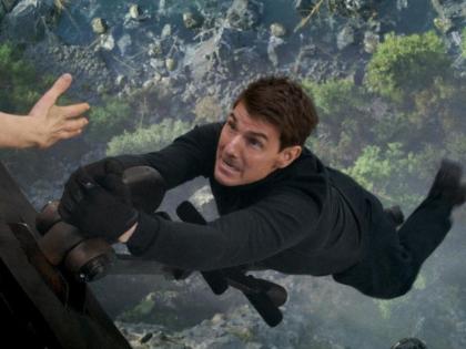 Christopher McQuarrie and Tom Cruise explain Cruise's death-defying bike stunt in 'MI7' | Christopher McQuarrie and Tom Cruise explain Cruise's death-defying bike stunt in 'MI7' Christopher McQuarrie and Tom Cruise explain Cruise's death-defying bike stunt in 'MI7' | Christopher McQuarrie and Tom Cruise explain Cruise's death-defying bike stunt in 'MI7'