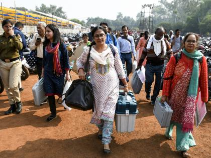 5.59 cr voters to decide the fate of MP; polling in Maoist-affected regions till 3 p.m. | 5.59 cr voters to decide the fate of MP; polling in Maoist-affected regions till 3 p.m. 5.59 cr voters to decide the fate of MP; polling in Maoist-affected regions till 3 p.m. | 5.59 cr voters to decide the fate of MP; polling in Maoist-affected regions till 3 p.m.