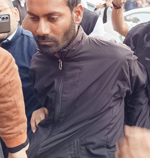 Parl security breach: Delhi court extends accused Mahesh Kumawat's custody till Jan 5 | Parl security breach: Delhi court extends accused Mahesh Kumawat's custody till Jan 5 Parl security breach: Delhi court extends accused Mahesh Kumawat's custody till Jan 5 | Parl security breach: Delhi court extends accused Mahesh Kumawat's custody till Jan 5