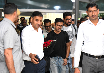 Gambhir reaches Delhi, Rohit lands in Mumbai after CT triumph | Gambhir reaches Delhi, Rohit lands in Mumbai after CT triumph Gambhir reaches Delhi, Rohit lands in Mumbai after CT triumph | Gambhir reaches Delhi, Rohit lands in Mumbai after CT triumph
