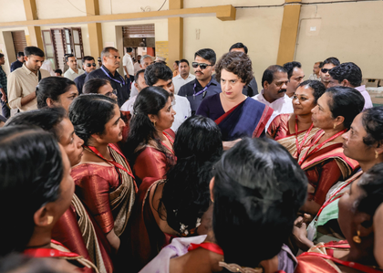 Kerala Health Minister to hold talks with Asha workers tomorrow, Priyanka Gandhi again backs protesters | Kerala Health Minister to hold talks with Asha workers tomorrow, Priyanka Gandhi again backs protesters Kerala Health Minister to hold talks with Asha workers tomorrow, Priyanka Gandhi again backs protesters | Kerala Health Minister to hold talks with Asha workers tomorrow, Priyanka Gandhi again backs protesters