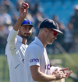 Shoaib Bashir becomes youngest English bowler to pick multiple fifers before turning 21 | Shoaib Bashir becomes youngest English bowler to pick multiple fifers before turning 21 Shoaib Bashir becomes youngest English bowler to pick multiple fifers before turning 21 | Shoaib Bashir becomes youngest English bowler to pick multiple fifers before turning 21