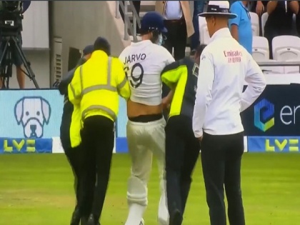 Eng vs Ind, 4th Test: Jarvo 69 arrested on 'suspicion of assault' after he invades pitch at Oval | Eng vs Ind, 4th Test: Jarvo 69 arrested on 'suspicion of assault' after he invades pitch at Oval