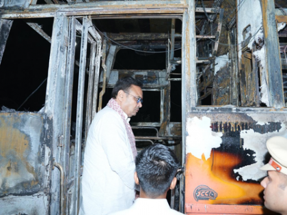 Why did bus catch fire? Probe company also: Ashok Gehlot | Why did bus catch fire? Probe company also: Ashok Gehlot Why did bus catch fire? Probe company also: Ashok Gehlot | Why did bus catch fire? Probe company also: Ashok Gehlot