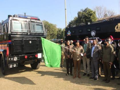 J-K DGP dedicates upgraded Ops Command vehicles to Jammu Zone | J-K DGP dedicates upgraded Ops Command vehicles to Jammu Zone