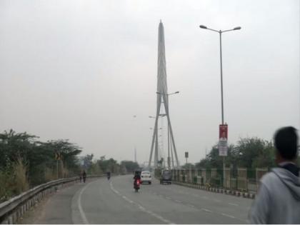Delhi's air quality continues to be in 'severe' category | Delhi's air quality continues to be in 'severe' category Delhi's air quality continues to be in 'severe' category | Delhi's air quality continues to be in 'severe' category