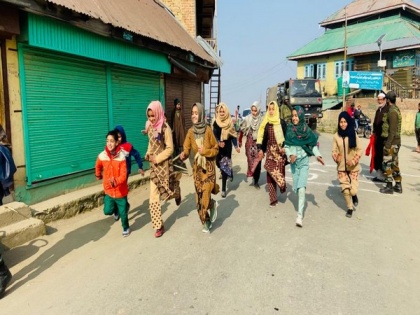 Army organises Run for Fun for children, youth in J-K's Baramulla | Army organises Run for Fun for children, youth in J-K's Baramulla