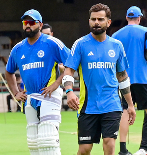 It's the weather, not easy to bat with multiple interruptions: Sitanshu Kotak backs Rohit, Kohli after flop show in Perth | It's the weather, not easy to bat with multiple interruptions: Sitanshu Kotak backs Rohit, Kohli after flop show in Perth It's the weather, not easy to bat with multiple interruptions: Sitanshu Kotak backs Rohit, Kohli after flop show in Perth | It's the weather, not easy to bat with multiple interruptions: Sitanshu Kotak backs Rohit, Kohli after flop show in Perth