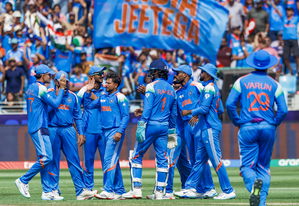 Champions Trophy: Spinners pick five wickets as India restrict New Zealand to 251/7 | Champions Trophy: Spinners pick five wickets as India restrict New Zealand to 251/7