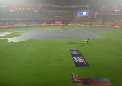 IPL 2025: RCB fans come out in numbers despite rain to hail Kohli on Test retirement | IPL 2025: RCB fans come out in numbers despite rain to hail Kohli on Test retirement