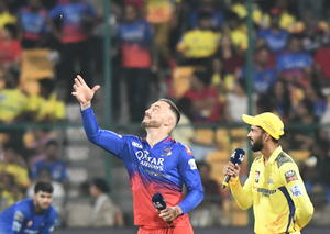 IPL 2024: Santner replaces Moeen as CSK elect to bowl in winner-takes-the-playoffs-spot clash against RCB | IPL 2024: Santner replaces Moeen as CSK elect to bowl in winner-takes-the-playoffs-spot clash against RCB