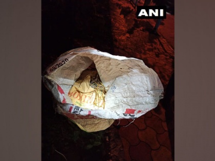 51 bombs recovered near BJP office in Kolkata | 51 bombs recovered near BJP office in Kolkata