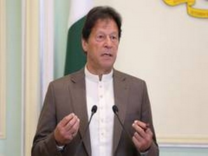 Imran Khan discusses situation with Cabinet as coronavirus tally surges to 32,081 | Imran Khan discusses situation with Cabinet as coronavirus tally surges to 32,081