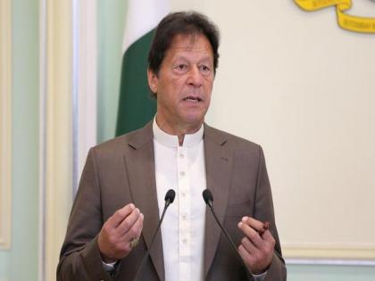 Who is handling Imran Khan's Twitter account? | Who is handling Imran Khan's Twitter account?