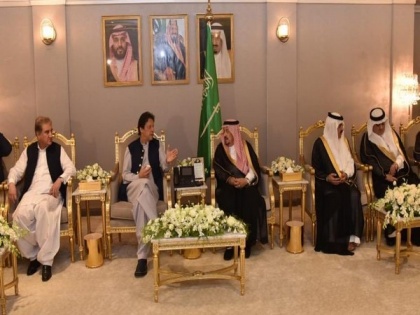 Imran Khan meets Saudi crown prince, discusses 'latest' regional, international developments | Imran Khan meets Saudi crown prince, discusses 'latest' regional, international developments