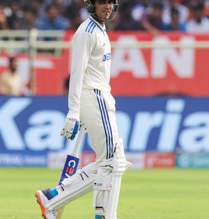 Ravi Shastri warns Shubman Gill after his dismissal, says: ‘Don't forget, Pujara is waiting’ | Ravi Shastri warns Shubman Gill after his dismissal, says: ‘Don't forget, Pujara is waiting’