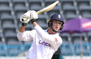 Coach McCullum proud of Tom Hartley's heroic debut in Hyderabad Test | Coach McCullum proud of Tom Hartley's heroic debut in Hyderabad Test