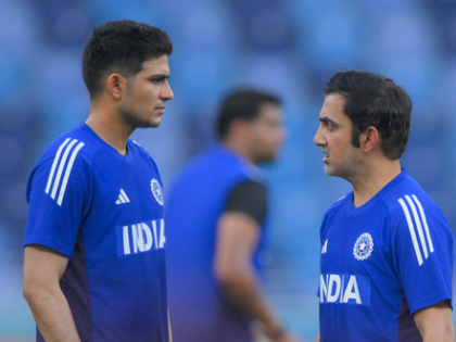 Gill, Gambhir engage in tactical discussion after Perth defeat | Gill, Gambhir engage in tactical discussion after Perth defeat