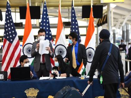 Vande Bharat Mission: AI flight with 327 passengers to arrive in Delhi from New York | Vande Bharat Mission: AI flight with 327 passengers to arrive in Delhi from New York Vande Bharat Mission: AI flight with 327 passengers to arrive in Delhi from New York | Vande Bharat Mission: AI flight with 327 passengers to arrive in Delhi from New York