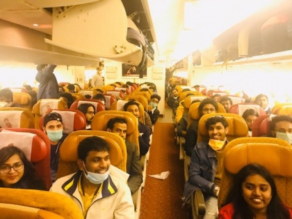 Indian students, compassionate cases depart for India from Rome | Indian students, compassionate cases depart for India from Rome