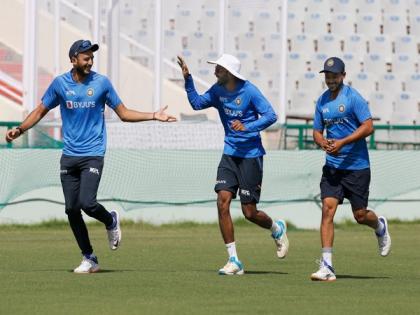 Ind Vs SL, Bengaluru Test: Hosts practice under lights to get used to Day-Night playing conditions | Ind Vs SL, Bengaluru Test: Hosts practice under lights to get used to Day-Night playing conditions