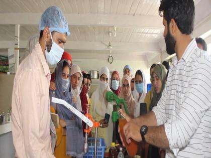 J-K Horticulture dept organises training programme on post-harvesting, preservation of fruits in Anantnag | J-K Horticulture dept organises training programme on post-harvesting, preservation of fruits in Anantnag