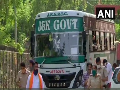 JKSRTC bus carrying migrant workers, students leave from Chandigarh on Friday | JKSRTC bus carrying migrant workers, students leave from Chandigarh on Friday