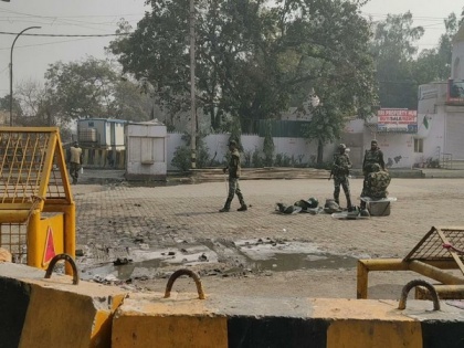 Many forced to defecate in open as toilets now difficult to reach, say farmers at Singhu border | Many forced to defecate in open as toilets now difficult to reach, say farmers at Singhu border