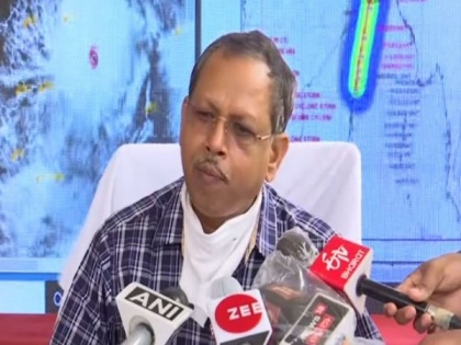 Cyclone Amphan: Odisha to broadcast SMS based alert system, play tower siren to evacuate people | Cyclone Amphan: Odisha to broadcast SMS based alert system, play tower siren to evacuate people