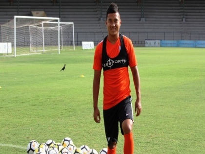 ISL: Jerry Lalrinzuala extends stay at Chennaiyin FC | ISL: Jerry Lalrinzuala extends stay at Chennaiyin FC