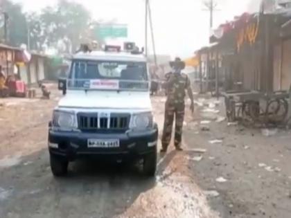 Show-cause notice issued to cop seen reiterating 'Sholay' dialogue in viral video | Show-cause notice issued to cop seen reiterating 'Sholay' dialogue in viral video Show-cause notice issued to cop seen reiterating 'Sholay' dialogue in viral video | Show-cause notice issued to cop seen reiterating 'Sholay' dialogue in viral video