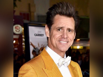 'I'm 60 and sexy,' says Jim Carrey in hilarious birthday video | 'I'm 60 and sexy,' says Jim Carrey in hilarious birthday video