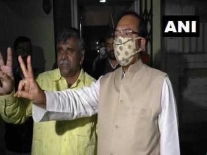 I am with TMC, will apologise to Mamata Banerjee: Jitendra Tiwari | I am with TMC, will apologise to Mamata Banerjee: Jitendra Tiwari I am with TMC, will apologise to Mamata Banerjee: Jitendra Tiwari | I am with TMC, will apologise to Mamata Banerjee: Jitendra Tiwari