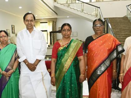 Sisters tie rakhi to Telangana CM KCR | Sisters tie rakhi to Telangana CM KCR Sisters tie rakhi to Telangana CM KCR | Sisters tie rakhi to Telangana CM KCR