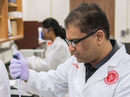Indian-origin researcher leads study of imaging technology to diagnose lung infections | Indian-origin researcher leads study of imaging technology to diagnose lung infections Indian-origin researcher leads study of imaging technology to diagnose lung infections | Indian-origin researcher leads study of imaging technology to diagnose lung infections