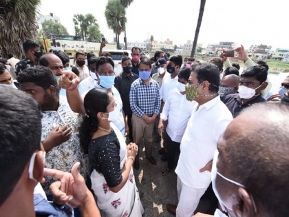 Distribute CM Relief Kits to residents at doorstep, Telangana Minister KTR tells officials | Distribute CM Relief Kits to residents at doorstep, Telangana Minister KTR tells officials