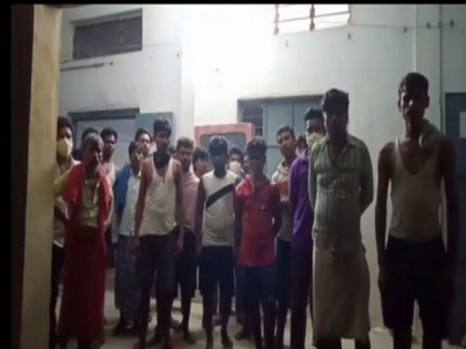 Migrant workers from UP agitate at quarantine centre in Andhra's Krishna | Migrant workers from UP agitate at quarantine centre in Andhra's Krishna