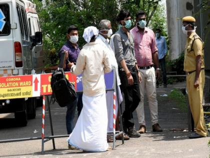 Two more tested positive for coronavirus in Kerala, number of infected up at 17 | Two more tested positive for coronavirus in Kerala, number of infected up at 17 Two more tested positive for coronavirus in Kerala, number of infected up at 17 | Two more tested positive for coronavirus in Kerala, number of infected up at 17