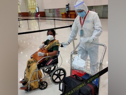 Vande Bharat Mission: 177 passengers arrive in Kochi from Oman | Vande Bharat Mission: 177 passengers arrive in Kochi from Oman