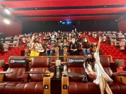 Kiara Advani catches early show of 'Indoo Ki Jawani' in theatre | Kiara Advani catches early show of 'Indoo Ki Jawani' in theatre