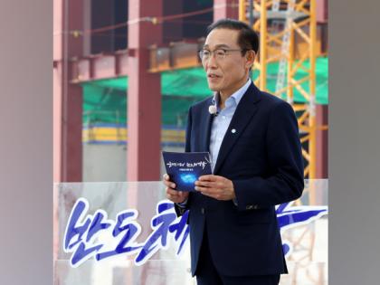Vice chairman Kim Ki-nam of Samsung Electronics says "There are many things to consider about the US foundry site" | Vice chairman Kim Ki-nam of Samsung Electronics says "There are many things to consider about the US foundry site"