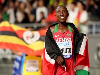 Kenya's Rhonex Kipruto sets 10km world record in Valencia | Kenya's Rhonex Kipruto sets 10km world record in Valencia