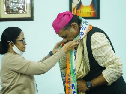 Kirti Azad joins TMC in Delhi, says personality like Mamata Banerjee needed to show country right direction | Kirti Azad joins TMC in Delhi, says personality like Mamata Banerjee needed to show country right direction