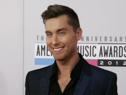 Lance Bass recalls coming out to Britney Spears | Lance Bass recalls coming out to Britney Spears