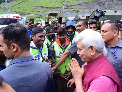 J&K LG visits Baltal base camp, interacts with Amarnath pilgrims | J&K LG visits Baltal base camp, interacts with Amarnath pilgrims
