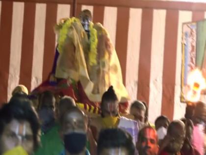 Paramapada Vasal opens at Perumal temple in TN's Madurai | Paramapada Vasal opens at Perumal temple in TN's Madurai Paramapada Vasal opens at Perumal temple in TN's Madurai | Paramapada Vasal opens at Perumal temple in TN's Madurai