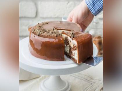This Christmas, try these out-of-box cakes for your loved ones | This Christmas, try these out-of-box cakes for your loved ones This Christmas, try these out-of-box cakes for your loved ones | This Christmas, try these out-of-box cakes for your loved ones