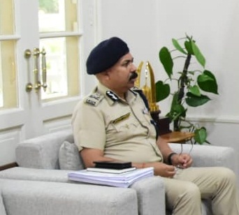 Manipur DGP Rajiv Singh summoned by SC is insurgency expert, also served at Kosovo | Manipur DGP Rajiv Singh summoned by SC is insurgency expert, also served at Kosovo Manipur DGP Rajiv Singh summoned by SC is insurgency expert, also served at Kosovo | Manipur DGP Rajiv Singh summoned by SC is insurgency expert, also served at Kosovo