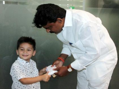Combating COVID-19: 4-yr-old boy donates Rs 971 to Andhra CM's relief fund | Combating COVID-19: 4-yr-old boy donates Rs 971 to Andhra CM's relief fund
